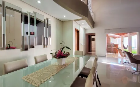 imagem 1 - Casa Residencial com 5 quartos, 360 m² - Estádio, Rio Claro/SP imagem 1 - Casa Residencial com 5 quartos, 360 m² - Estádio, Rio Claro/SP